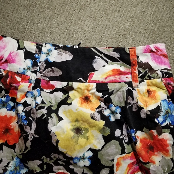 Floral Skirt - Picture 2 of 4